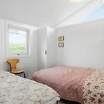 6 Bedroom Cozy In Дом отдыха