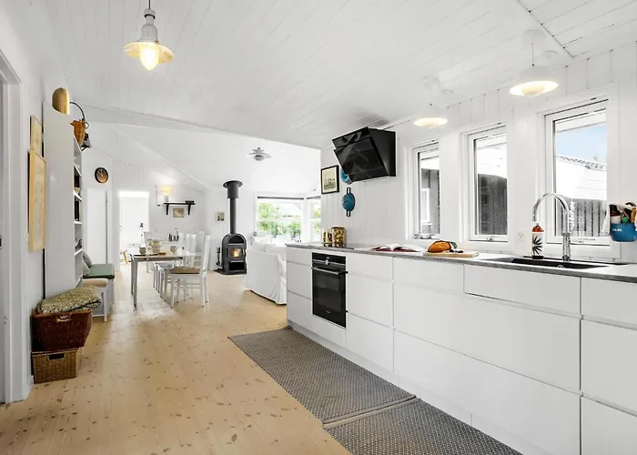 6 Bedroom Cozy In Сasa de vacaciones